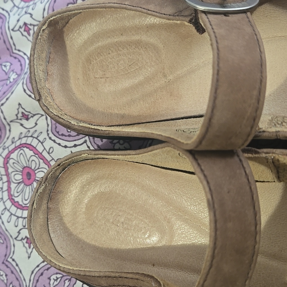 Keen Brown Mary Jane Flats - Picture 12 of 12